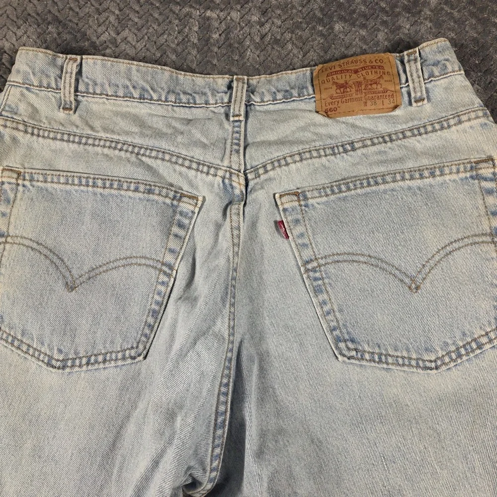 Vintage Y2K Levi's 560 Jeans Men 38x34 Fits 36x33 Light Wash USA Loose Tapered